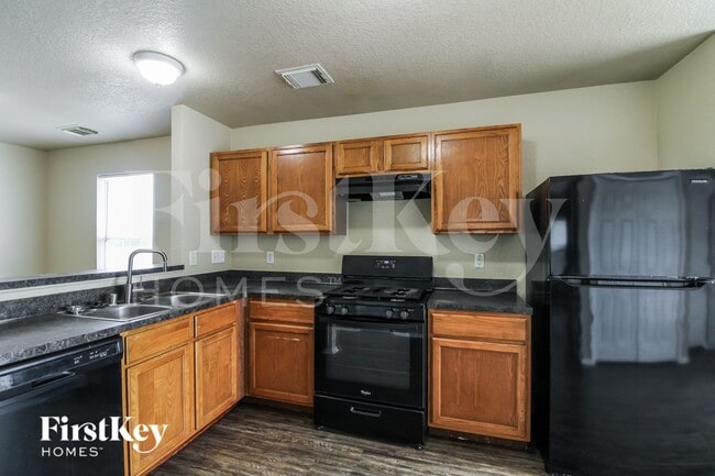 Building Photo - 1661 Nichole Woods Dr