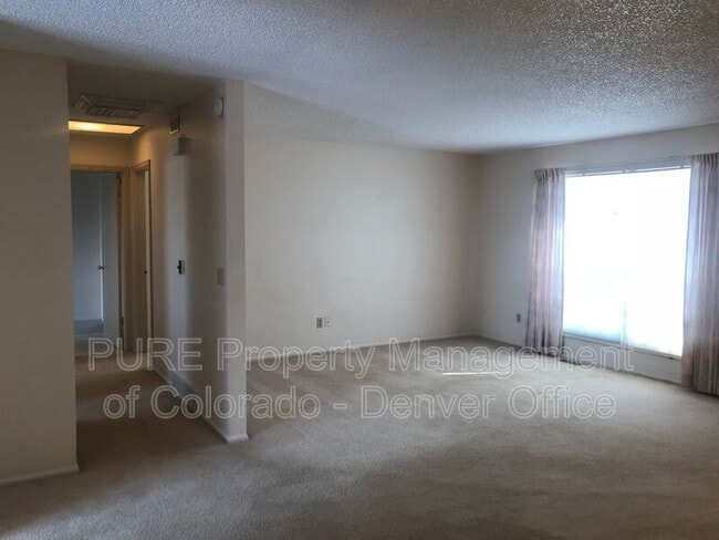 Building Photo - 9493 W Columbia Pl