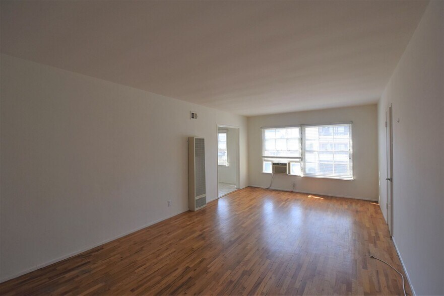 Building Photo - 5220 Radford Ave