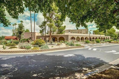 Building Photo - 7840 E Camelback Rd