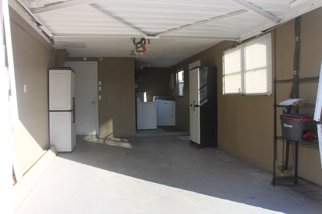 Building Photo - 10702 Laburnum Dr