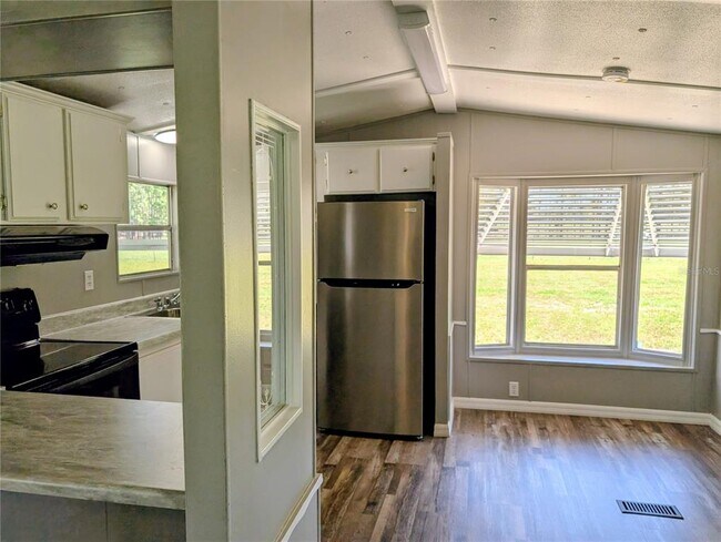 Building Photo - 36320 Grassy Hill Ln