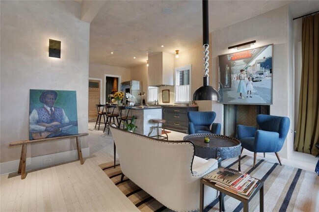 Building Photo - 11291 Serenbe Ln