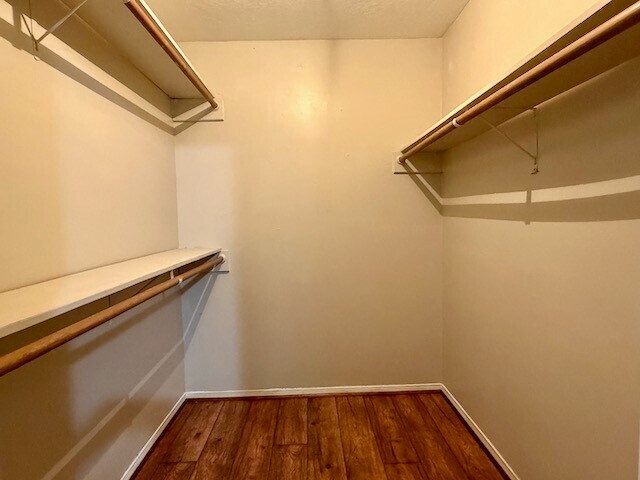 Building Photo - 3602 Chapel Square Dr