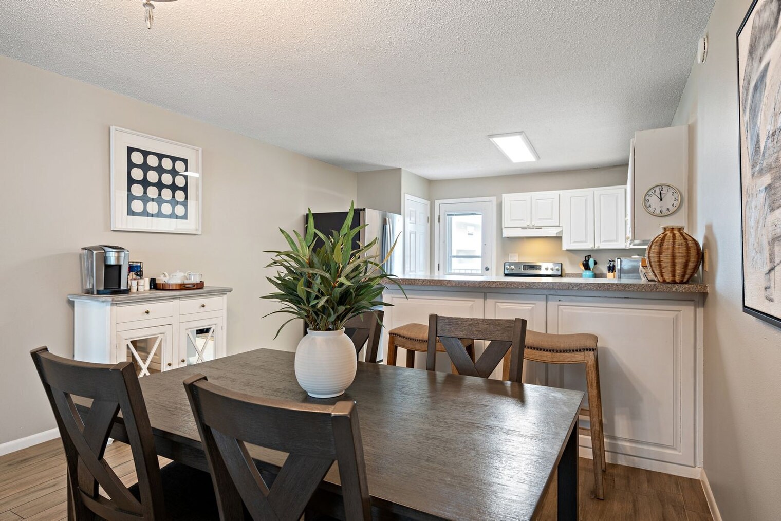 Building Photo - 215 Venus Ct