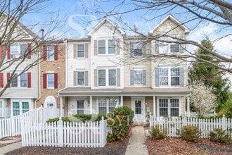 Building Photo - Coming HOME never felt so good!