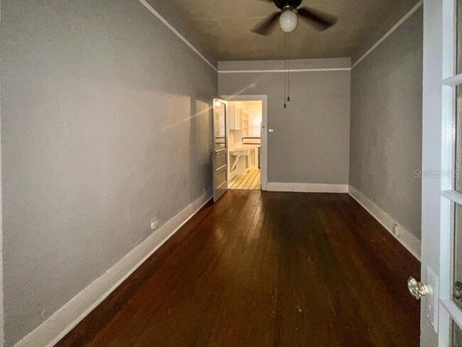 Building Photo - 312 NE 2nd Ave