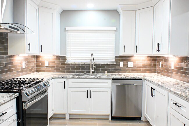 Building Photo - 3405 Hixson Street