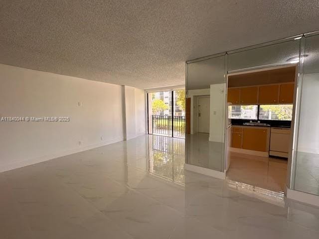 Building Photo - 1 bedroom in sunny Isles Beach FL 33160