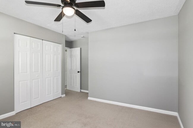 Building Photo - 11007 Meadowlark Ln