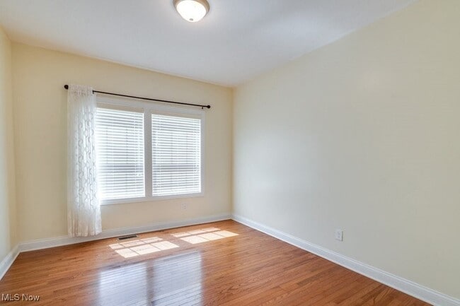 Building Photo - 155 Granite Dr