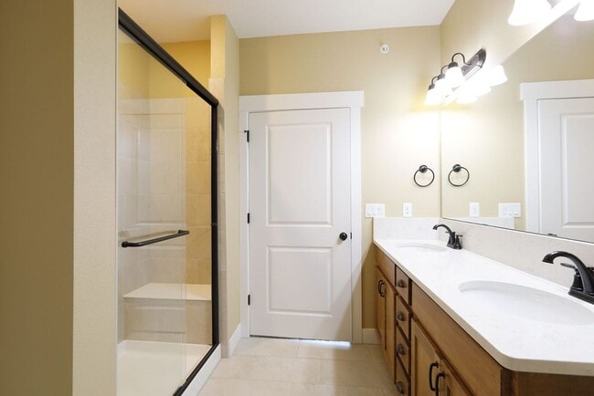Building Photo - 4622 Hahns Peak Dr