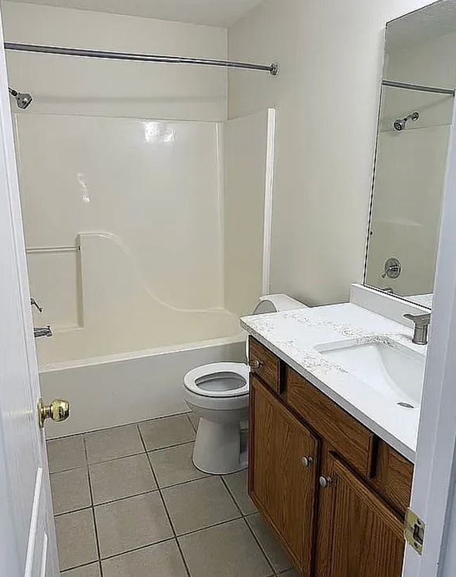 Building Photo - 1481 Middle School Rd