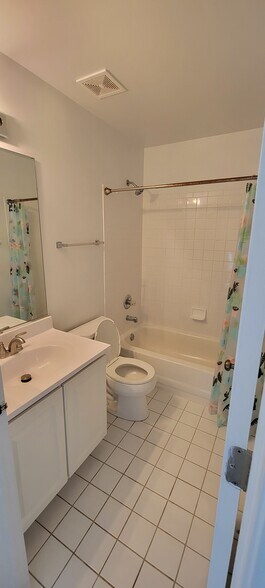 Building Photo - 2524 Warm Springs Ln