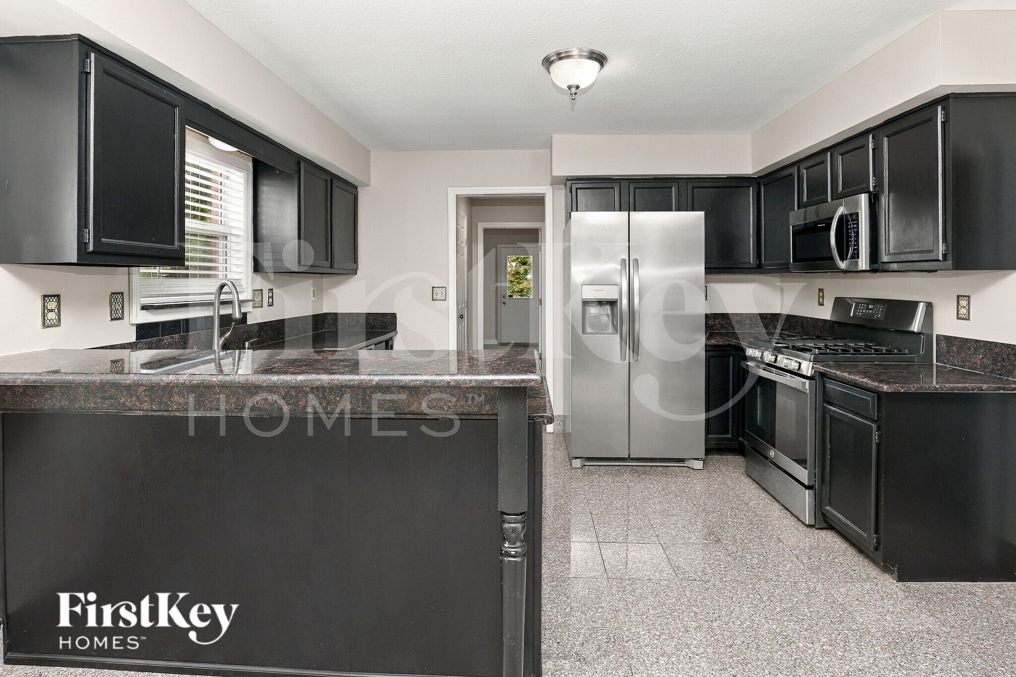 Building Photo - 8147 Autumn Ln