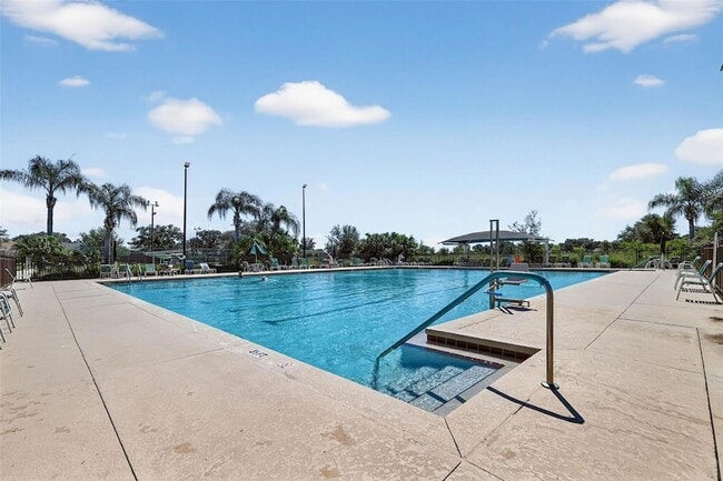 Building Photo - 21300 Royal St Georges Ln