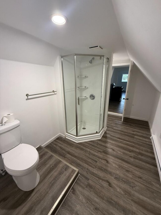 Building Photo - 1359 Oakes St