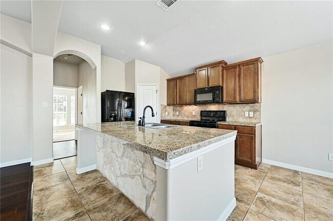 Building Photo - 119 Legends of Hutto Tr