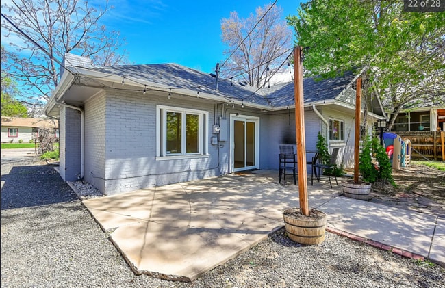 Building Photo - 4265 Brentwood St