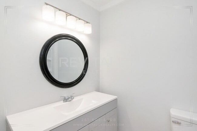 Building Photo - Newly Renovated 3 Bed 2 Bath Home in Theodore!