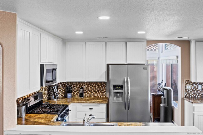Building Photo - 3718 Via Las Villas