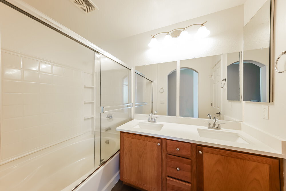 Building Photo - 10239 W Via Del Sol