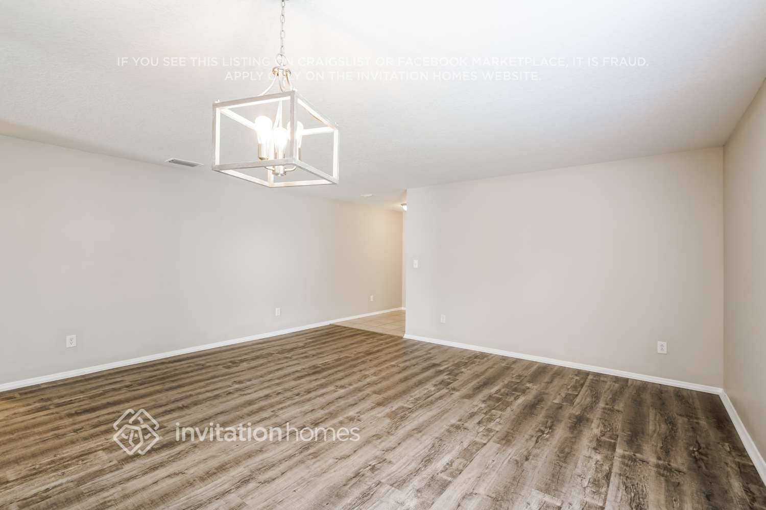 Building Photo - 30751 Sonnet Glen Dr