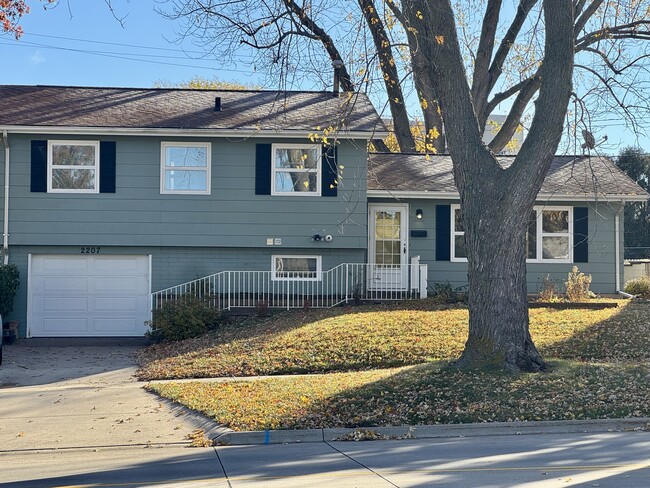 Building Photo - 2207 18th St