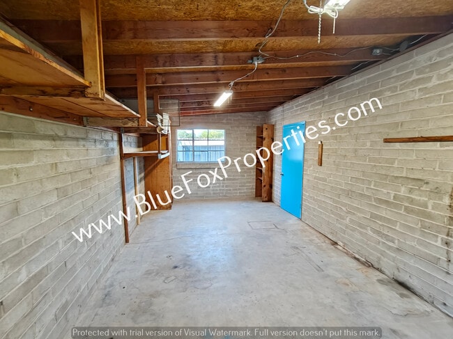 Building Photo - 3240 E Halcyon Pl