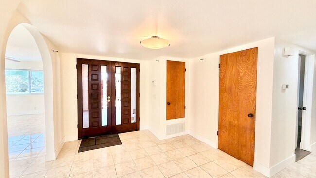 Building Photo - Wonderful Single-Story Home with Remodeled Kitchen and Baths, Fresh Paint, and Minutes to downtow...