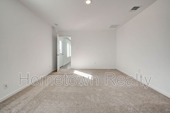 Building Photo - 9729 NW 124th St