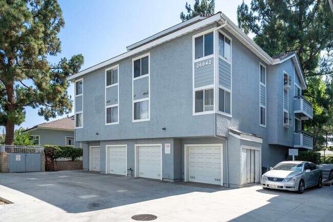 Building Photo - 26842 Claudette St