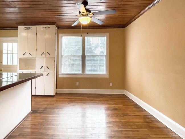 Building Photo - 2615 W Jackson St