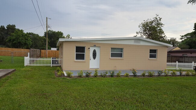 Building Photo - 480 Garden Dr S
