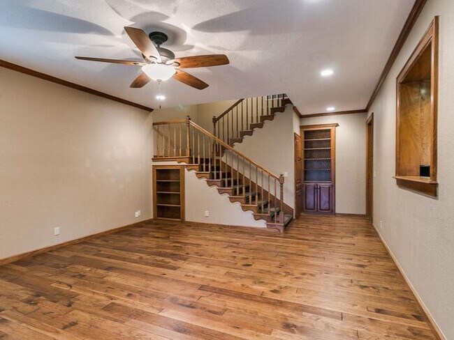 Building Photo - *Rare Find* Stunning Brookhaven 4 Bed 2.5 ...
