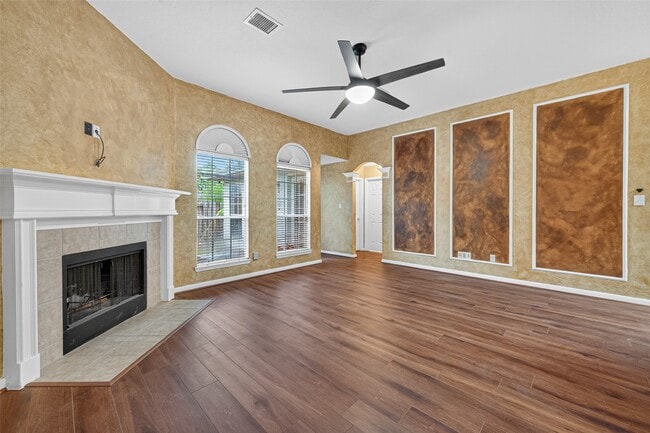 Building Photo - 307 Roans Prairie Ln