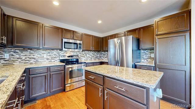 Building Photo - 8596 Bluegrass Cir