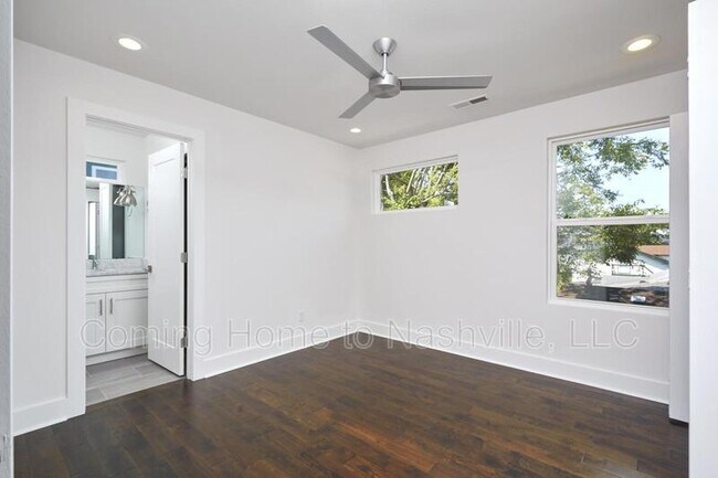 Building Photo - 1719 Pecan St