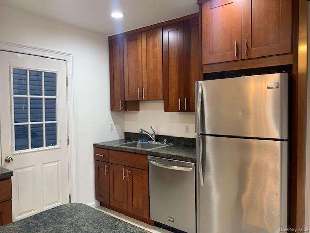 Building Photo - 86 Brookline Ave