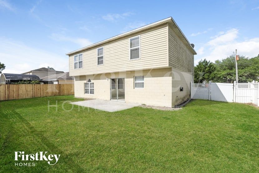 Building Photo - 684 Jaguar Ct