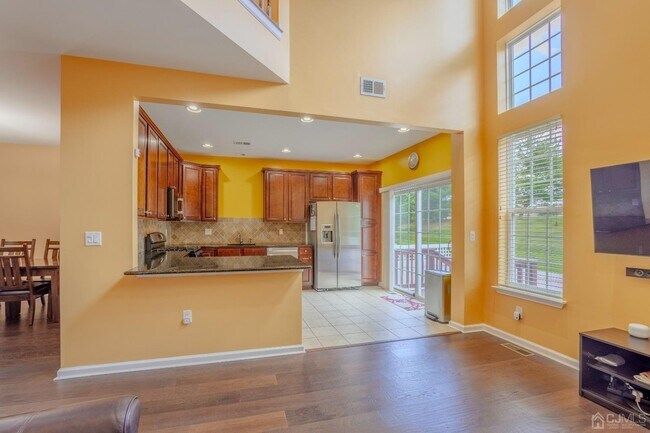 Building Photo - 2474 Canterbury Ln