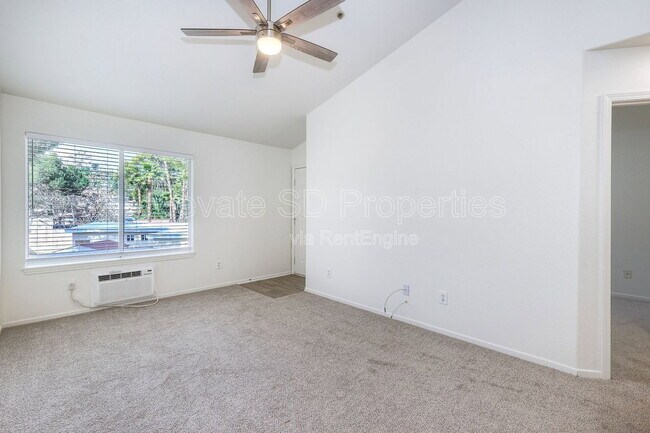 Building Photo - 9430 Winter Gdns Blvd