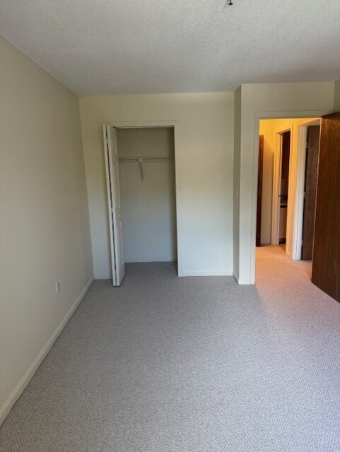 Building Photo - 113 Cluff Crossing Rd