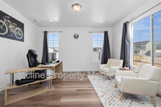 Building Photo - 766 S 850 W