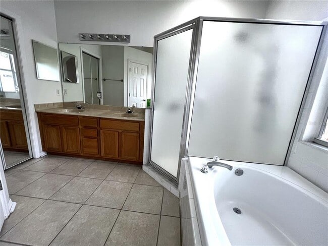 Building Photo - 4615 Dunnie Dr
