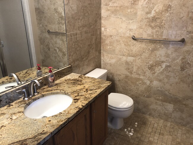 Master bathroom - 7468 Gadsby Square