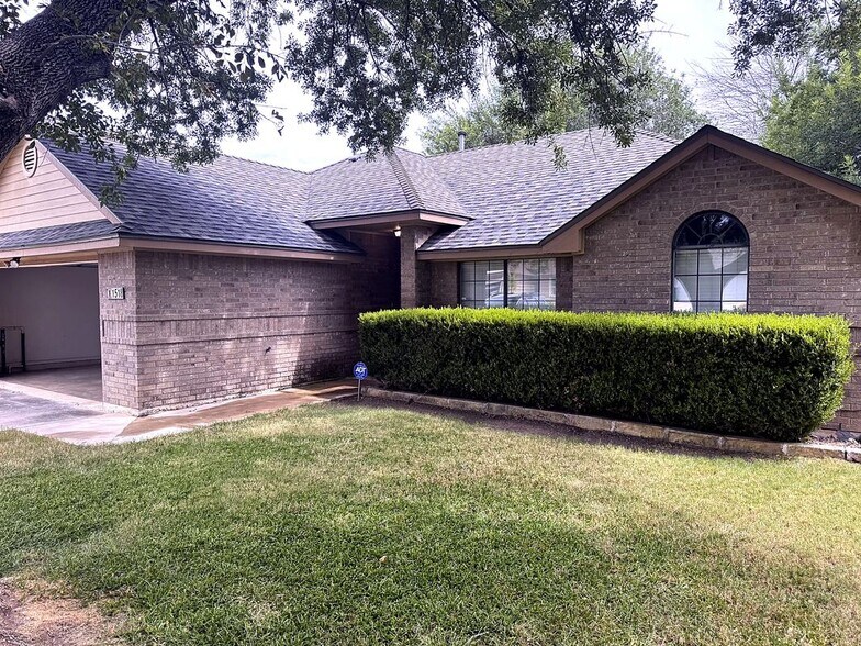 Building Photo - 1518 Chardonnay Dr