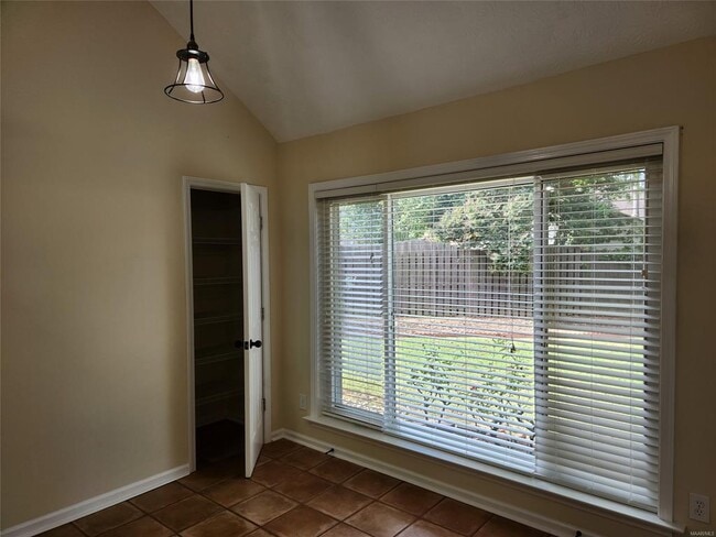 Building Photo - 742 Ryefield Ct