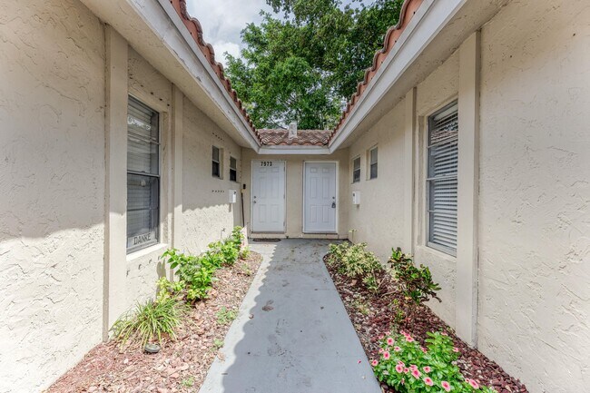 Building Photo - 7971 NW 35th Ct