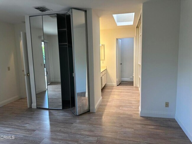 Building Photo - 2251 Portola Ln